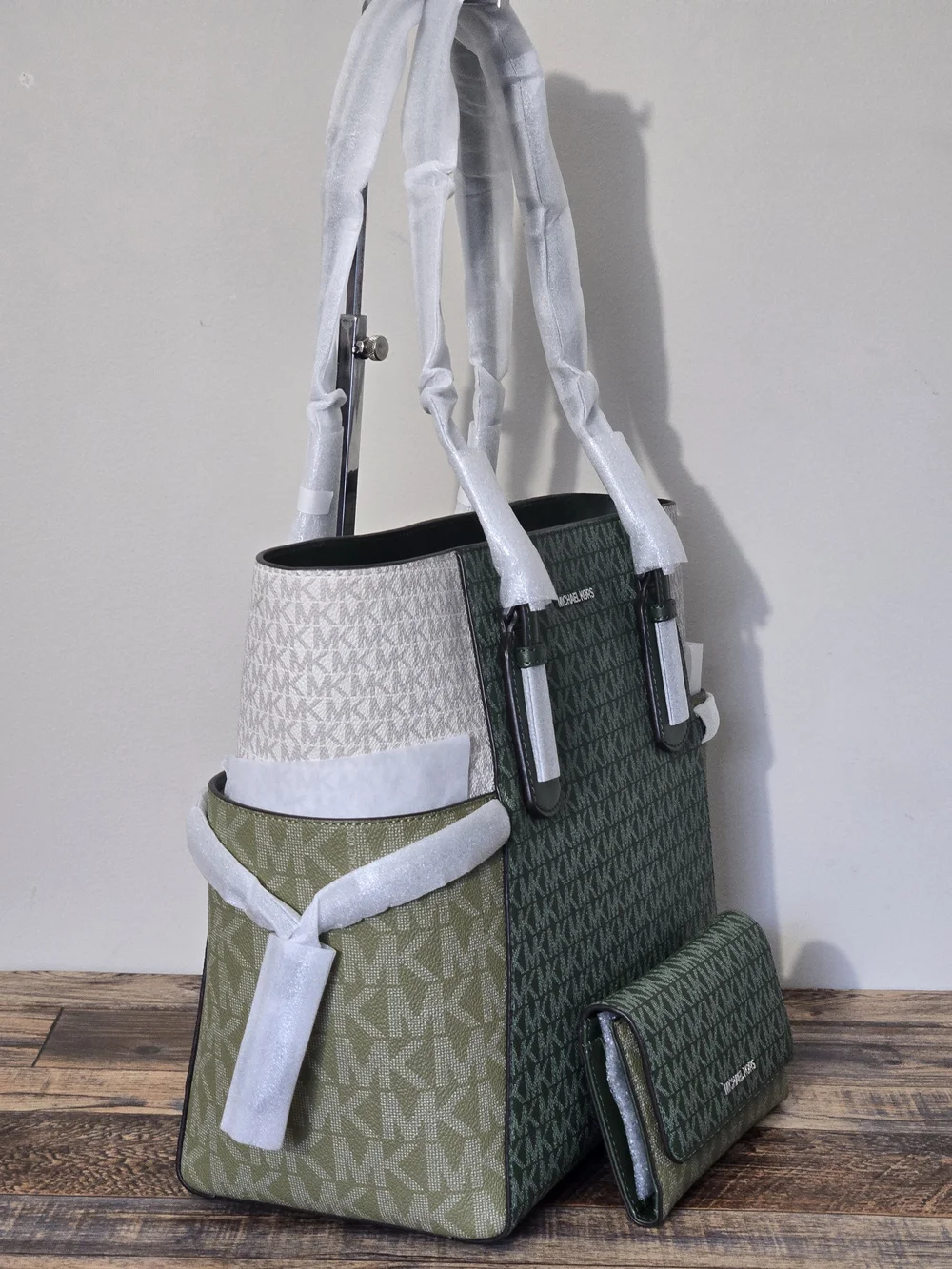 Michael Kors Voyager Color-Block Tote And Wallet Set